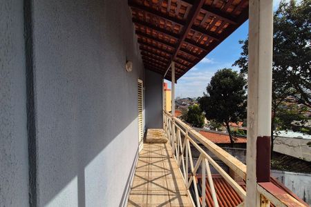 Casa à venda com 355m², 4 quartos e 3 vagas Casa à venda com 355m², 4 quartos e 3 vagasVaranda da Suíte
