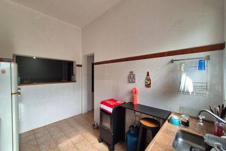 Casa à venda com 355m², 4 quartos e 3 vagas Casa à venda com 355m², 4 quartos e 3 vagasCozinha