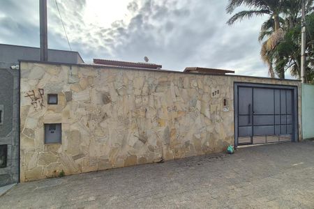 Casa à venda com 355m², 4 quartos e 3 vagas Casa à venda com 355m², 4 quartos e 3 vagasFachada do Prédio