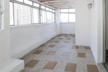 Apartamento à venda com 60m², 1 quarto e 1 vaga Apartamento à venda com 60m², 1 quarto e 1 vagaVaranda