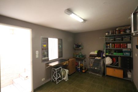 Casa à venda com 140m², 3 quartos e 2 vagas Casa à venda com 140m², 3 quartos e 2 vagasDepósito