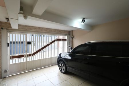 Casa à venda com 140m², 3 quartos e 2 vagas Casa à venda com 140m², 3 quartos e 2 vagasGaragem