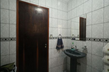 Casa à venda com 140m², 3 quartos e 2 vagas Casa à venda com 140m², 3 quartos e 2 vagasBanheiro 1