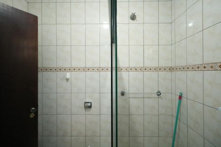 Casa à venda com 140m², 3 quartos e 2 vagas Casa à venda com 140m², 3 quartos e 2 vagasBanheiro 2