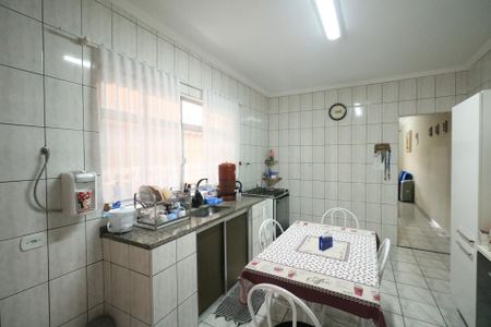 Casa à venda com 140m², 3 quartos e 2 vagas Casa à venda com 140m², 3 quartos e 2 vagasCozinha