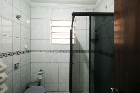 Casa à venda com 140m², 3 quartos e 2 vagas Casa à venda com 140m², 3 quartos e 2 vagasBanheiro 1