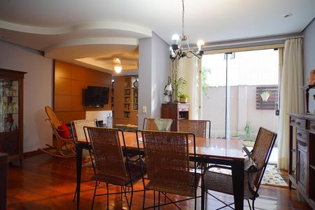 Apartamento à venda com 153m², 2 quartos e 1 vagaSala
