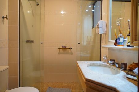 Apartamento à venda com 153m², 2 quartos e 1 vagaBanheiro 