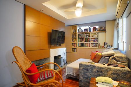Apartamento à venda com 153m², 2 quartos e 1 vagaSala