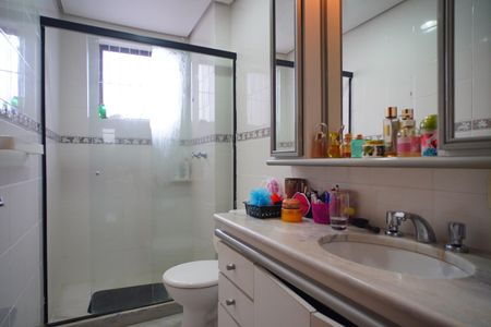 Apartamento à venda com 153m², 2 quartos e 1 vagaBanheiro suíte 