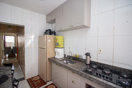 Casa à venda com 155m², 3 quartos e 3 vagas Casa à venda com 155m², 3 quartos e 3 vagasCozinha e Área de Serviço