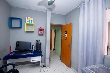 Casa à venda com 155m², 3 quartos e 3 vagas Casa à venda com 155m², 3 quartos e 3 vagasQuarto 2