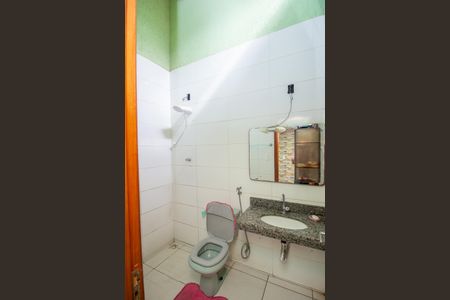 Casa à venda com 155m², 3 quartos e 3 vagas Casa à venda com 155m², 3 quartos e 3 vagasBanheiro Social
