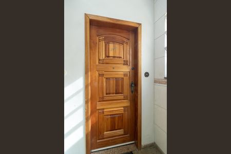 Apartamento para alugar com 110m², 3 quartos e sem vagaEntrada