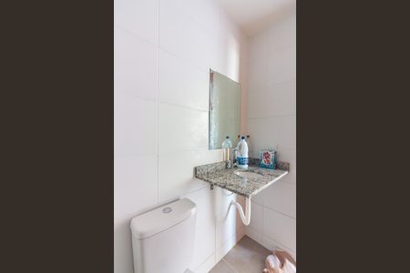 Apartamento à venda com 40m², 2 quartos e sem vaga Apartamento à venda com 40m², 2 quartos e sem vagaBanheiro