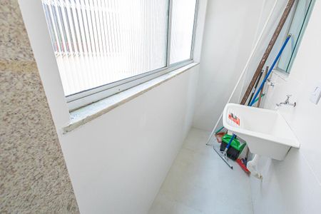 Apartamento à venda com 65m², 3 quartos e 1 vaga Apartamento à venda com 65m², 3 quartos e 1 vagaarea de serviço