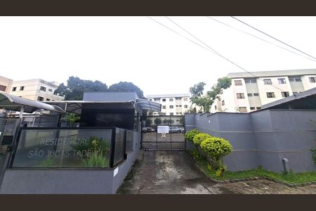 Apartamento à venda com 65m², 3 quartos e 1 vaga Apartamento à venda com 65m², 3 quartos e 1 vagaEntrada / condomino
