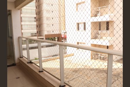 Apartamento para alugar com 74m², 2 quartos e 1 vagaSacada