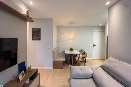 Apartamento à venda com 55m², 2 quartos e 1 vagaSala