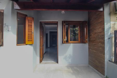 Casa à venda com 69m², 2 quartos e 2 vagas Casa à venda com 69m², 2 quartos e 2 vagasFachada