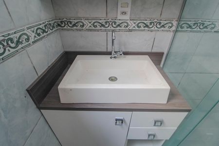 Casa à venda com 69m², 2 quartos e 2 vagas Casa à venda com 69m², 2 quartos e 2 vagasBanheiro