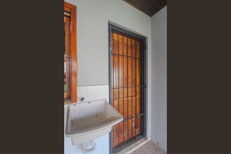 Casa à venda com 69m², 2 quartos e 2 vagas Casa à venda com 69m², 2 quartos e 2 vagasQuintal/Area de serviço
