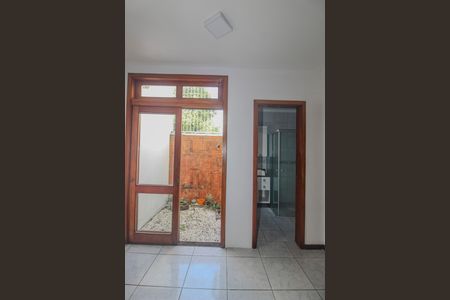Casa à venda com 69m², 2 quartos e 2 vagas Casa à venda com 69m², 2 quartos e 2 vagasSala