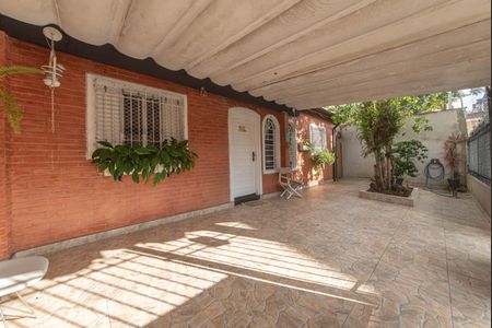 Casa à venda com 140m², 4 quartos e 2 vagasGaragem