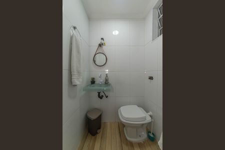Casa à venda com 140m², 4 quartos e 2 vagasLavabo