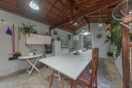 Casa à venda com 140m², 4 quartos e 2 vagasLavanderia - Area Gourmet