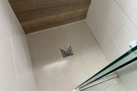 Banheiro de apartamento para alugar com 1 quarto, 54m² em Gonzaga, Santos