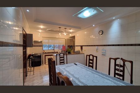 Apartamento à venda com 130m², 3 quartos e 1 vaga Apartamento à venda com 130m², 3 quartos e 1 vagaCozinha