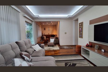 Apartamento à venda com 130m², 3 quartos e 1 vaga Apartamento à venda com 130m², 3 quartos e 1 vagaSala