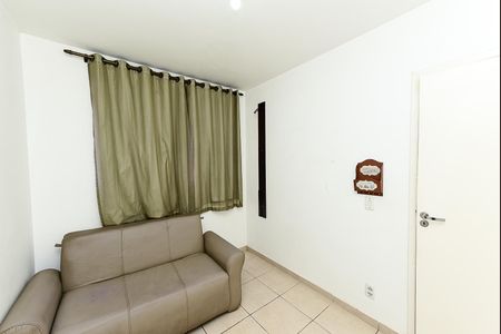 Quarto 1 de apartamento para alugar com 2 quartos, 44m² em Califórnia, Belo Horizonte