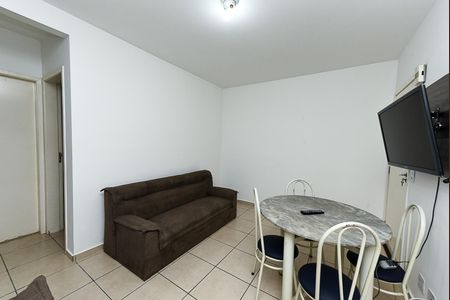Sala de apartamento para alugar com 2 quartos, 44m² em Califórnia, Belo Horizonte