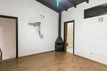 Casa para alugar com 291m², 5 quartos e 4 vagas Casa para alugar com 291m², 5 quartos e 4 vagasSala 3