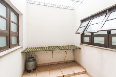 Casa para alugar com 291m², 5 quartos e 4 vagas Casa para alugar com 291m², 5 quartos e 4 vagasÁrea de Serviço