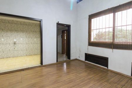 Casa para alugar com 291m², 5 quartos e 4 vagas Casa para alugar com 291m², 5 quartos e 4 vagasSala 3