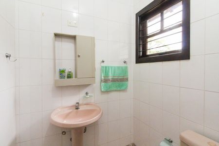 Casa para alugar com 291m², 5 quartos e 4 vagas Casa para alugar com 291m², 5 quartos e 4 vagasBanheiro 2