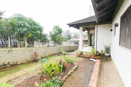 Casa para alugar com 291m², 5 quartos e 4 vagas Casa para alugar com 291m², 5 quartos e 4 vagasÁrea externa