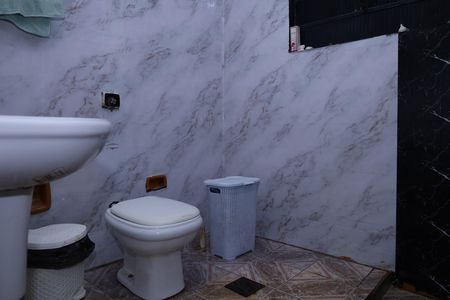 Casa à venda com 312m², 3 quartos e 10 vagasBanheiro