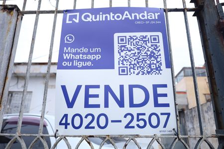 Casa à venda com 312m², 3 quartos e 10 vagasPlaca instalada no portão do imóvel - Código da placa: WYNY-1469