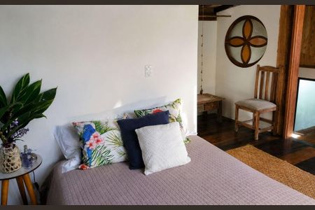 Quarto 2 de casa para alugar com 3 quartos, 215m² em Lagoa da Conceição, Florianópolis