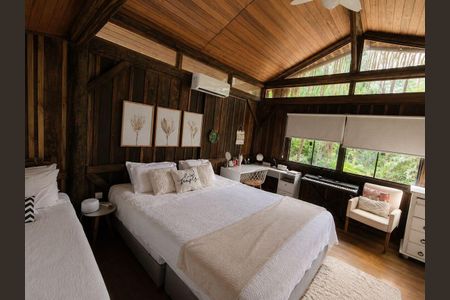 Casa para alugar com 215m², 3 quartos e 4 vagas Casa para alugar com 215m², 3 quartos e 4 vagasQuarto 1