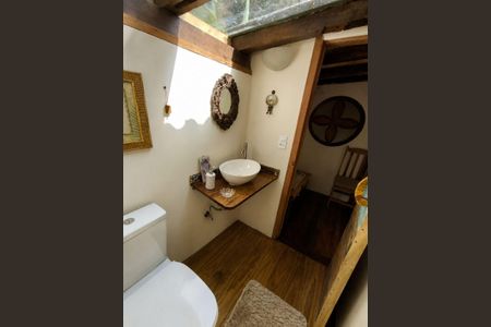 Casa para alugar com 215m², 3 quartos e 4 vagas Casa para alugar com 215m², 3 quartos e 4 vagasBanheiro