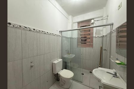 Banheiro de kitnet/studio à venda com 2 quartos, 67m² em Santa Ifigênia, São Paulo