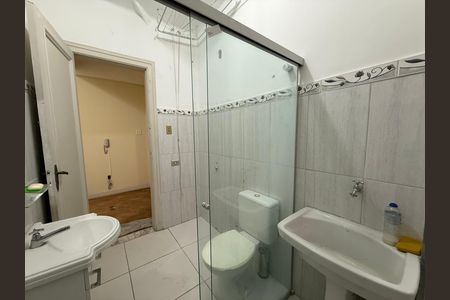 Studio à venda com 67m², 2 quartos e sem vaga Studio à venda com 67m², 2 quartos e sem vagaBanheiro