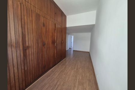 Apartamento para alugar com 109m², 3 quartos e 1 vaga