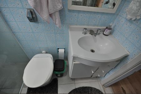 Casa à venda com 140m², 2 quartos e 2 vagasBanheiro