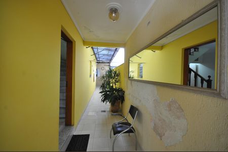 Casa à venda com 140m², 2 quartos e 2 vagasHall de entrada
